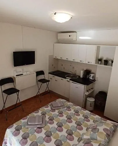 Apartman Dorjan *
