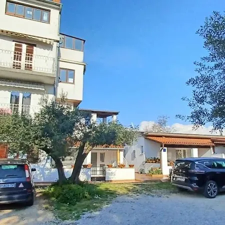 Apartmán Dorjan *