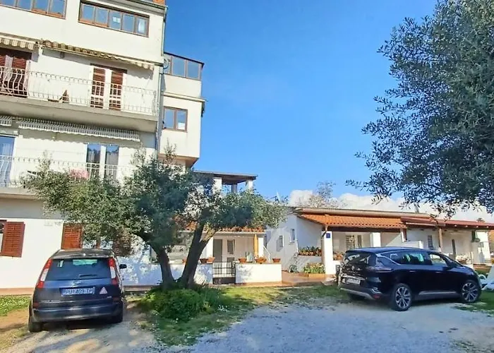 Appartamento Dorjan *